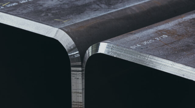 施工例】冷間成形角形鋼管と熱間成形角形鋼管の鉄骨重量比較 | NSPress