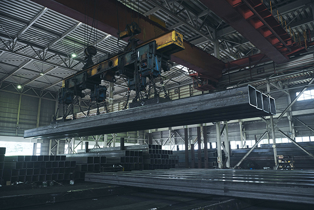 家具から大規模建築物まで幅広く使われる「角形鋼管」 | NSPress